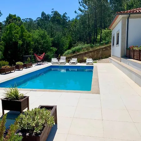 Feriehus Casa Valfonte - Moradia Com Piscina Gondar E Orbacem